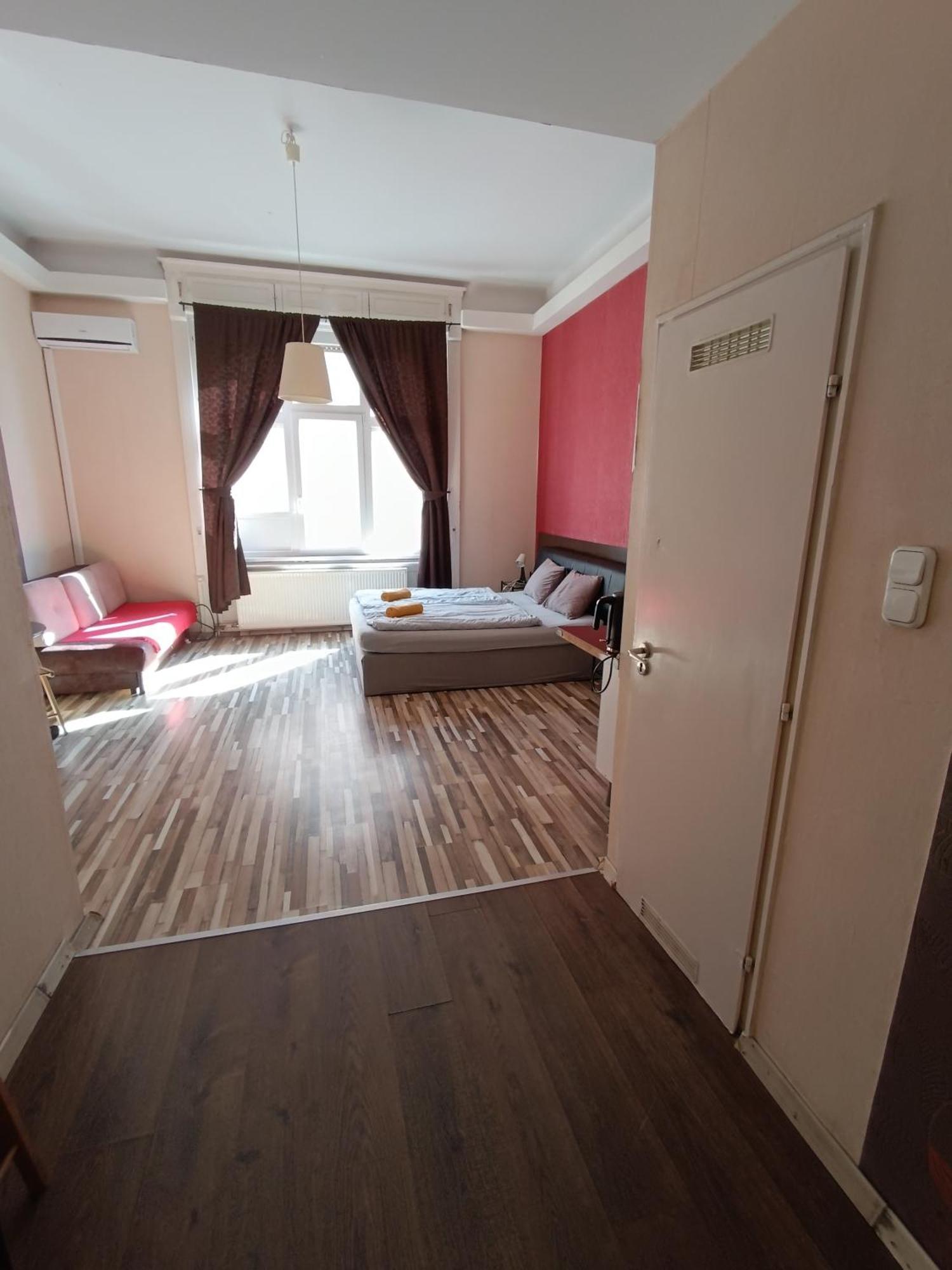 Liechtenstein Apartments Budapest Exterior photo